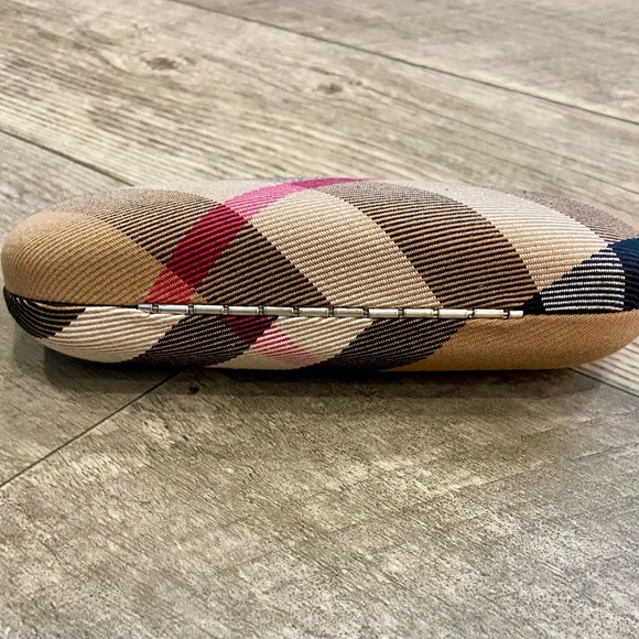 Burberry Nova Check Eyeglasses Sunglasses Case Only - Picture 3 of 4